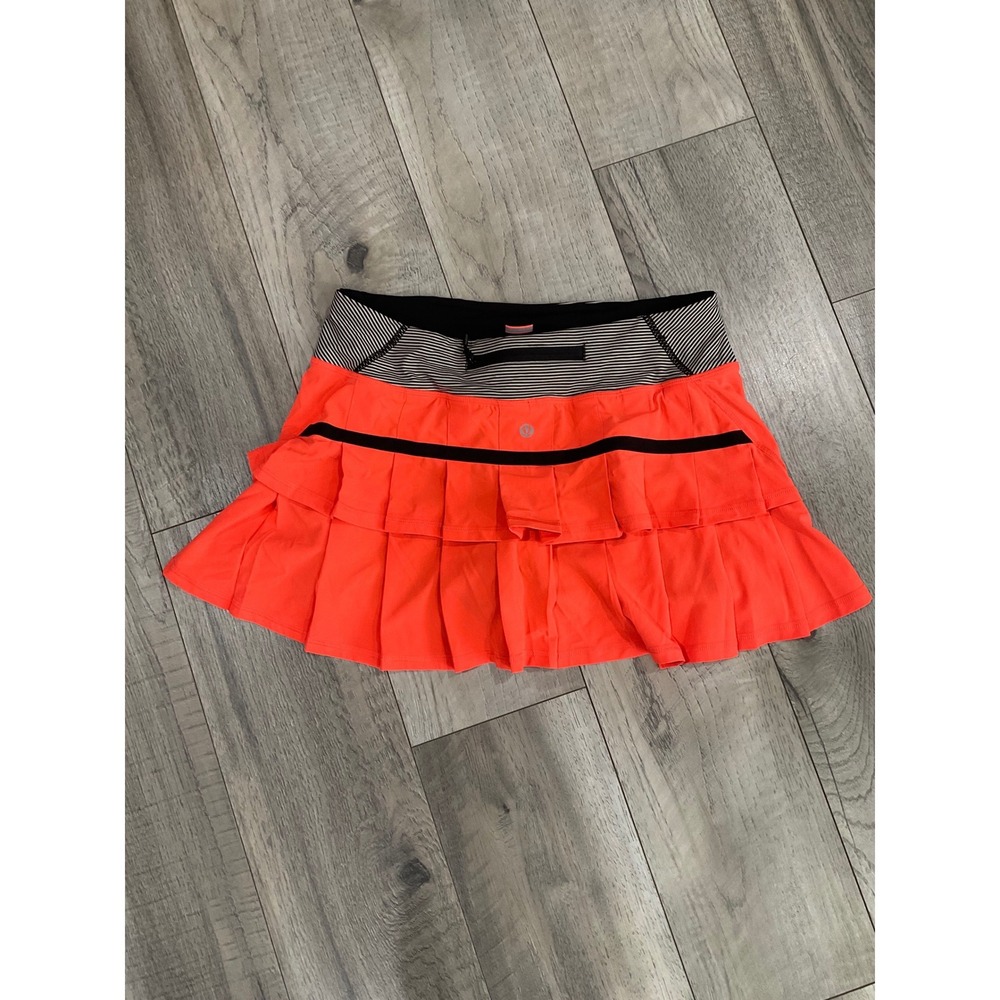 Lululemon Pace Setter Skirt Neon Striped Waistband Pleated Tennis Size 6